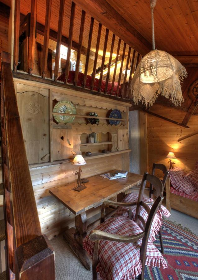 Les Chalets-Hotel De La Croix-Fry Manigod Room photo
