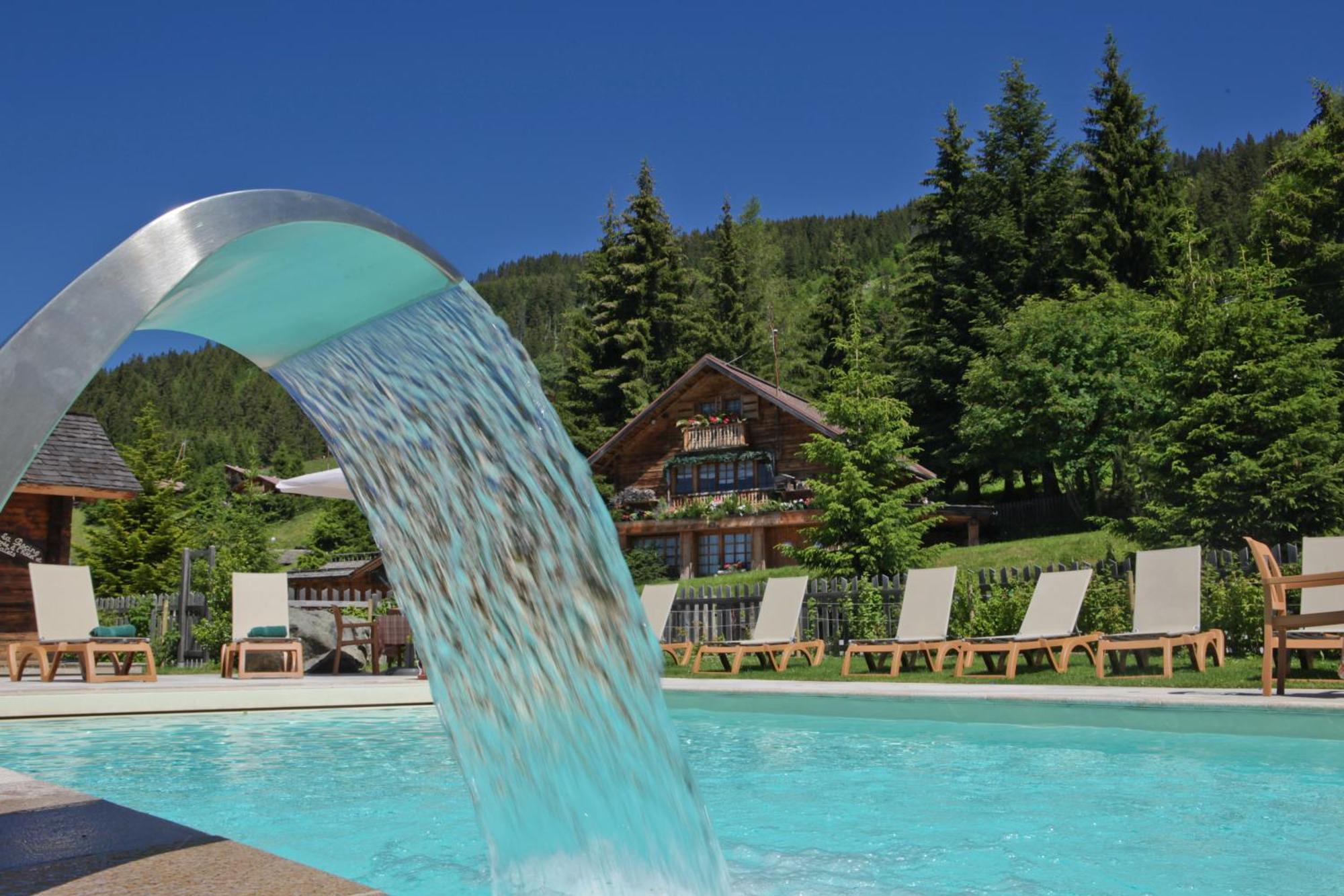 Les Chalets-Hotel De La Croix-Fry Manigod Exterior photo